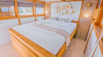 Deluxe Cabin upper-06