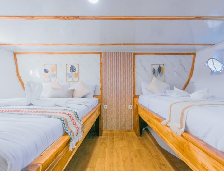 Sharing Cabin lower-10