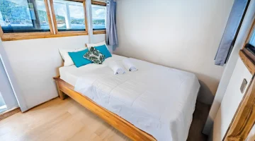 superior-8-private-cabin-with-balcony (2)